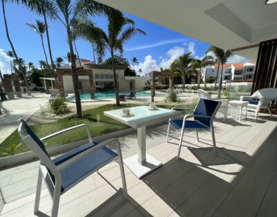 New condo steps to the beach huge patio pool view