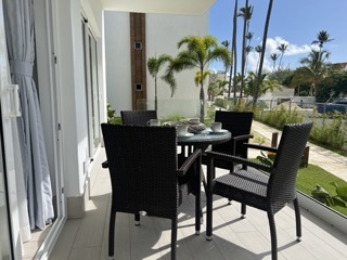 New condo 2 steps Bavaro beach, Pool